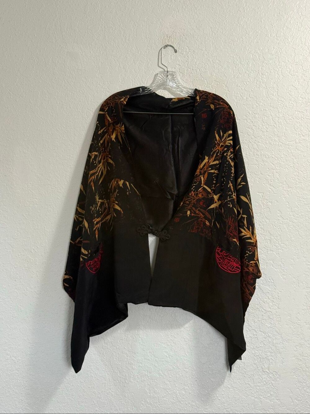 Silk Red Black and Gold "Natori" Kimono Long Shirt One Size New